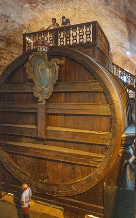"Largest" wine barrel in the world, 60k gal